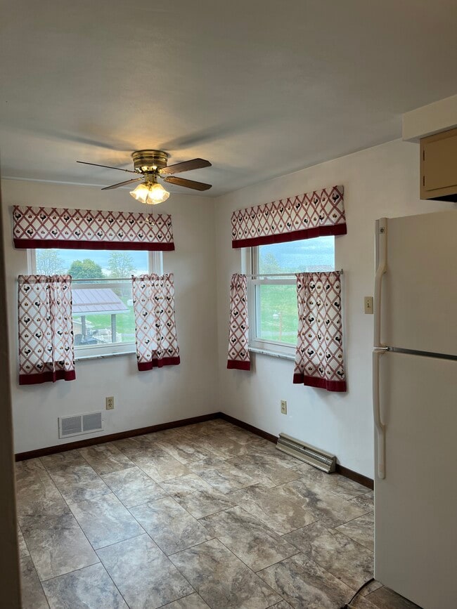 Kitchen w/ pantry - 3356 County Road 22A
