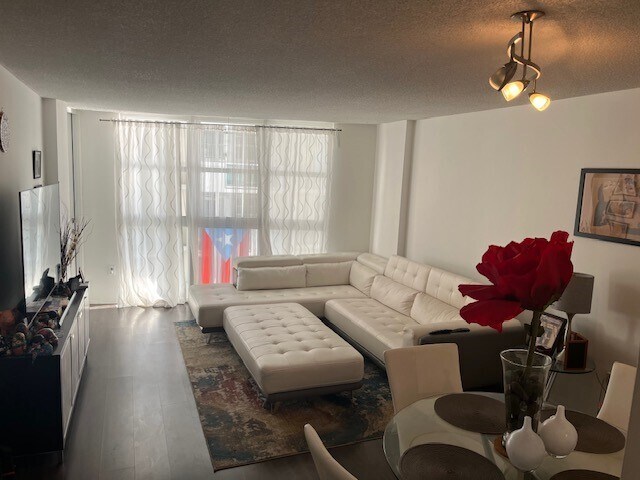 Foto del edificio - 1228 West Ave