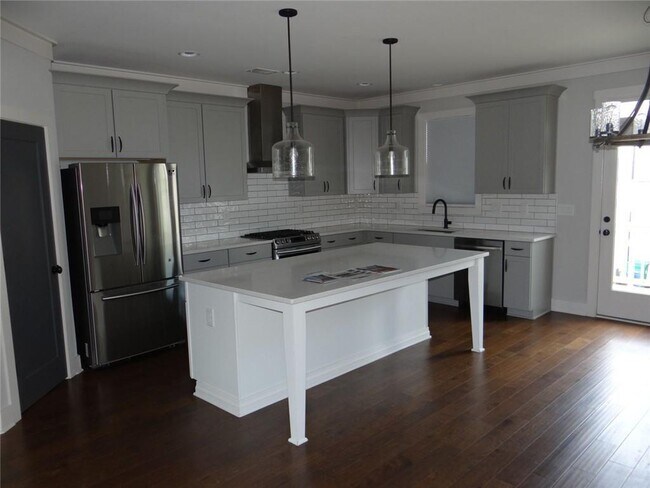 Foto del edificio - 3177 Kincaid Dr