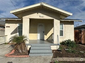 Building Photo - 939 E D St