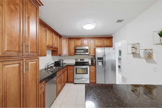 Foto del edificio - 795 SE 17th St