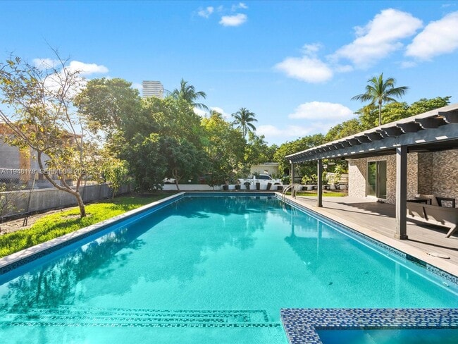 Foto del edificio - 201 Golden Beach Dr