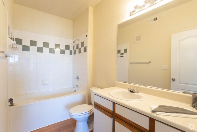 3HAB 2BA - 1.221 ft² - Cypress Creek Jason Avenue