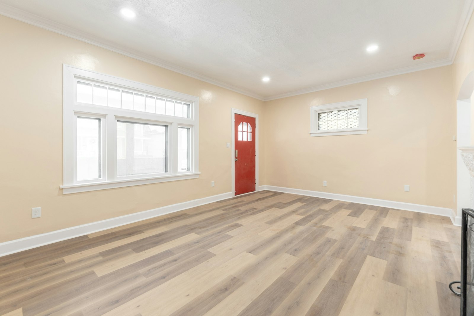 3794 W 38th St Cleveland, OH 44109 – photo 2