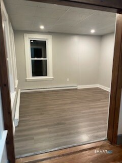 Building Photo - 33 Holbrook St