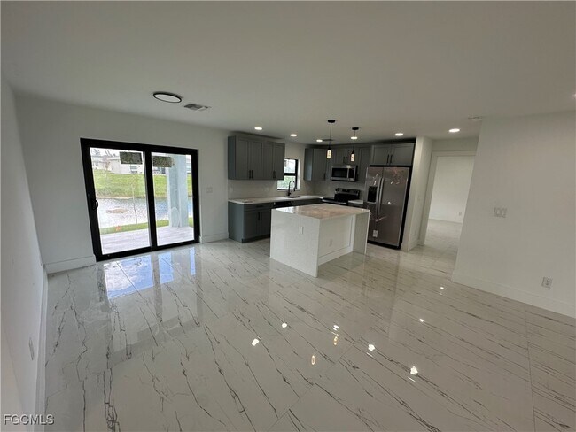Foto del edificio - 1829 NW 24th Ave