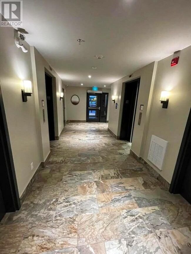 Building Photo - 54 Koda St