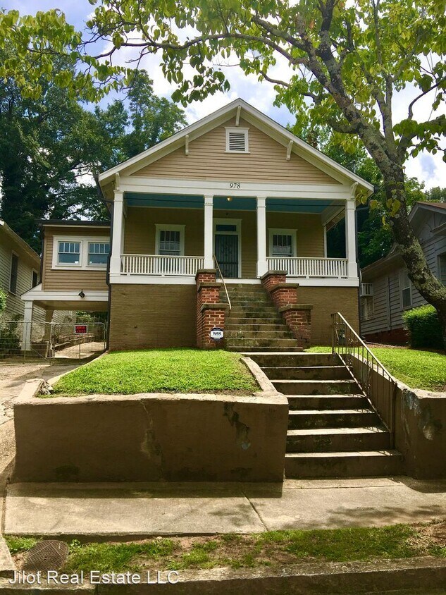 2 br, 2 bath House 978 Ashby Grove SW House Rental in Atlanta, GA