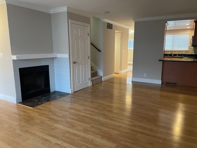Building Photo - Remodeled & Spacious Cambrian 3 Bedroom 2....