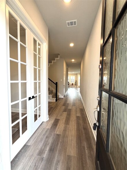 Foto del edificio - 3417 Rosebud Park Ln