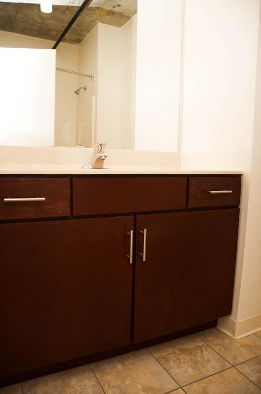 Building Photo - 842 N Clark St