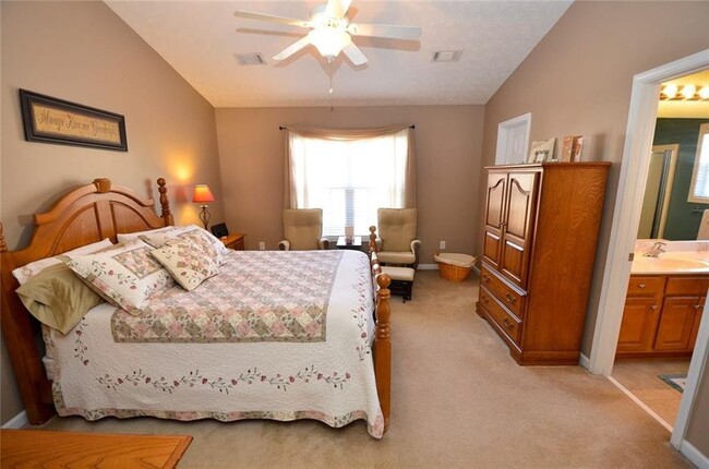 Building Photo - 384 Timberwood Dr