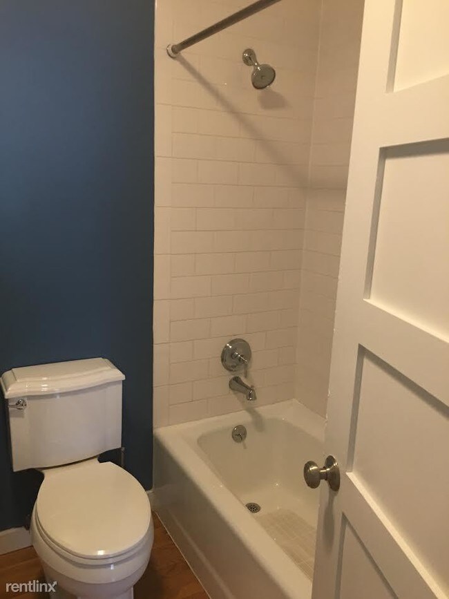 Foto del edificio - 6604 79th St