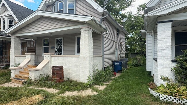 Foto del edificio - Charming 3-Bedroom Home in Peaceful West Toledo