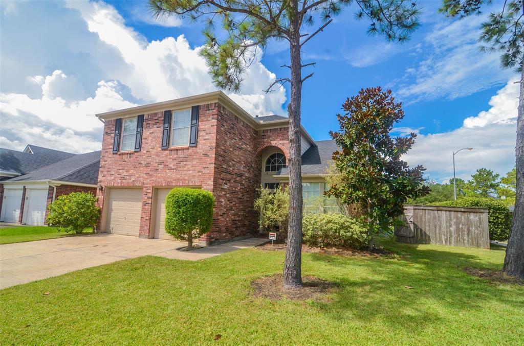 Foto principal - 3915 Vinecrest Dr