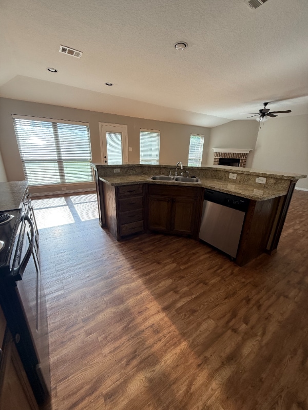 Building Photo - 7120 Echo Hill Dr