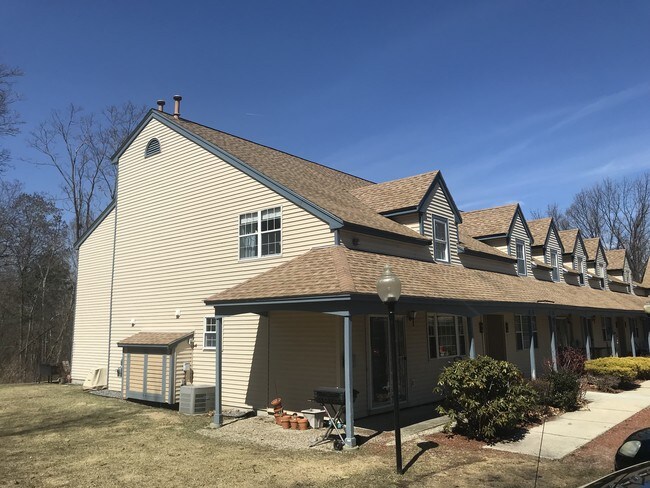 Building Photo - 35 Kennedy Dr