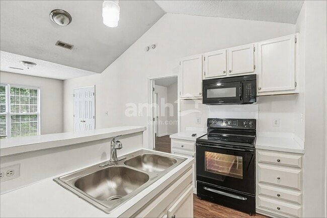 Foto del edificio - 4902 Hunters Bluff Dr