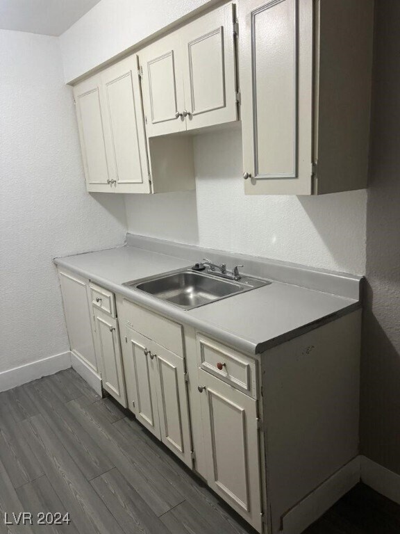 Foto del edificio - 517 N Decatur Blvd