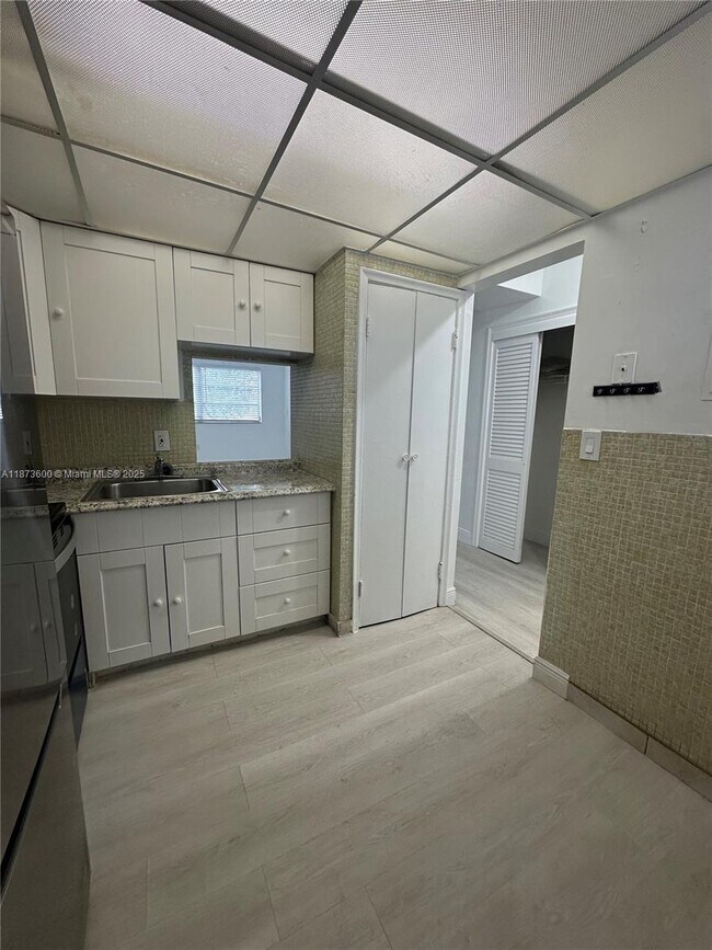 Foto del edificio - 20200 NE 29th Ct
