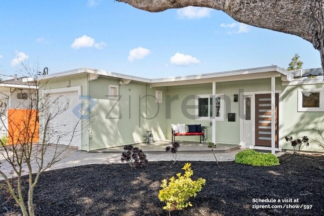 Building Photo - 599 Cypress Ave