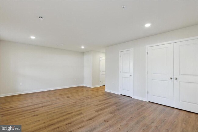Foto del edificio - 308 Bennetts Ct