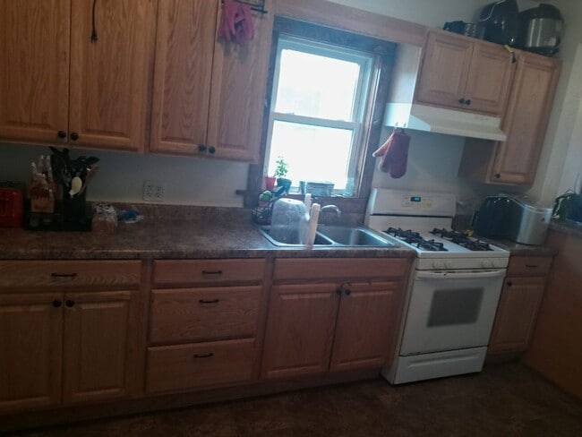 Building Photo - bry1804