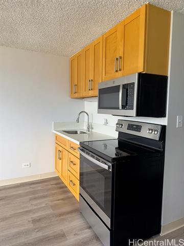 Building Photo - 2211 Ala Wai Blvd