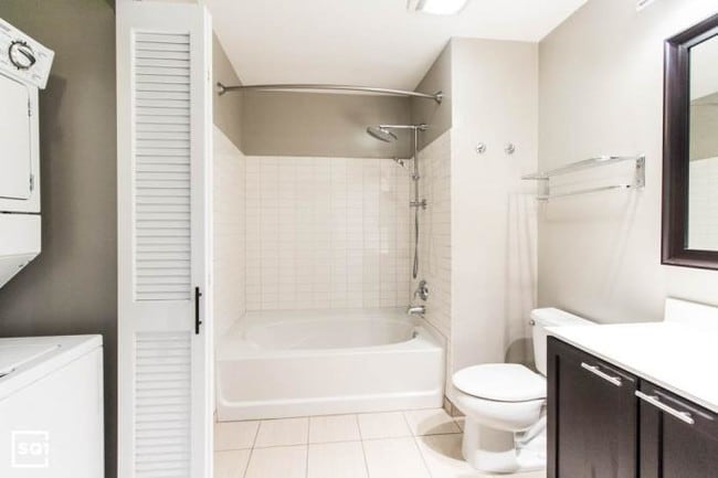 Building Photo - 2 bedroom in Chicago IL 60606