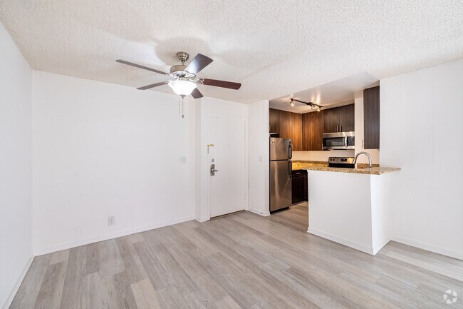 1 habitación, 1 baño - 500 pies cuadrados - Comedor - Roberts K Town Lafayette