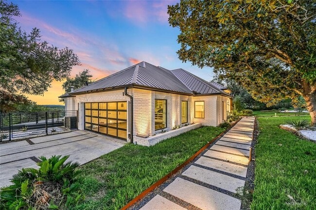 Building Photo - 8501 Bell Mountain Dr