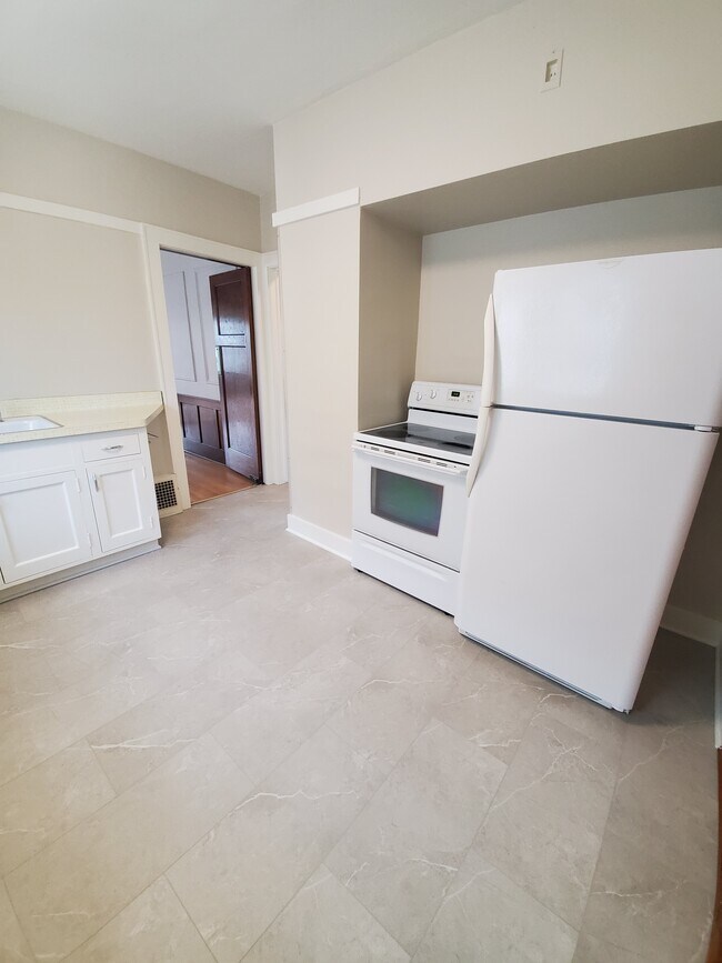 Foto del edificio - 2238/40 N 62nd St