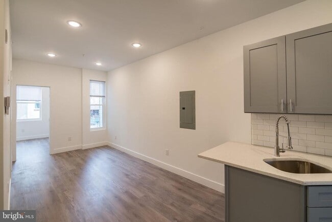 Foto del edificio - 1709 Snyder Ave
