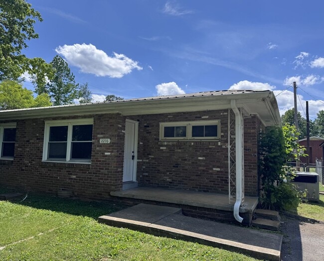 Building Photo - Old Ashland City Duplex