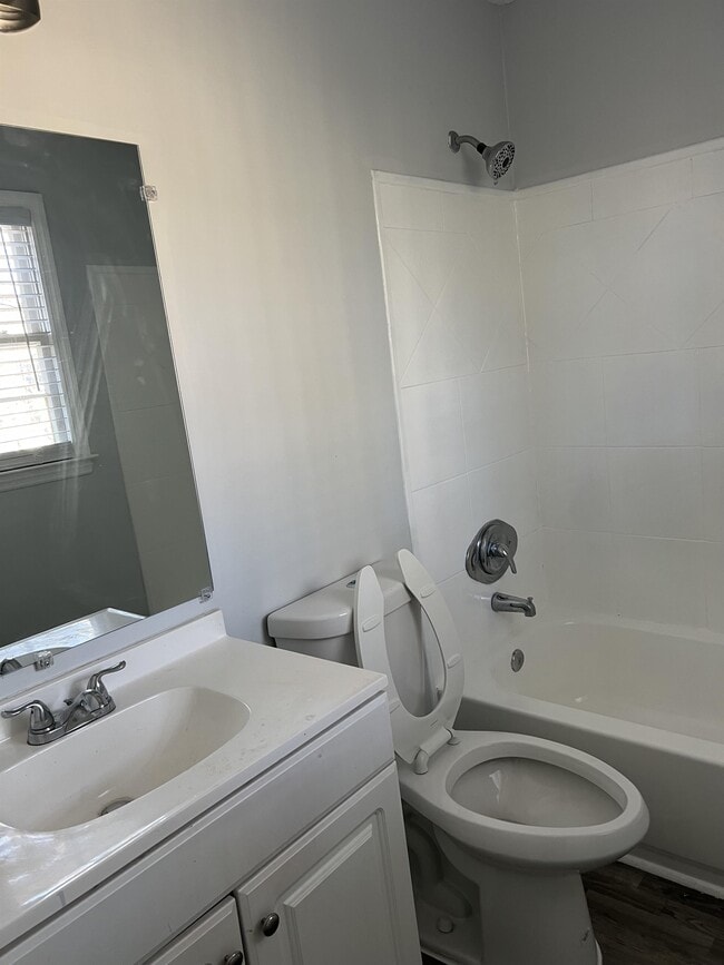 Foto del edificio - 719 Burnt Creek Dr NW