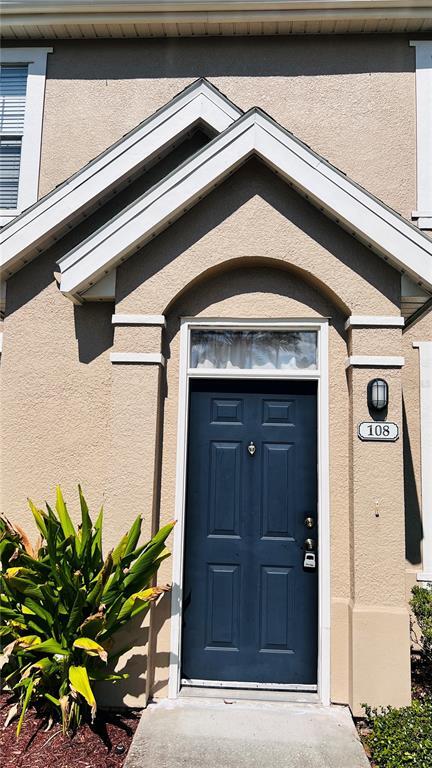 Foto del edificio - 9165 Lee Vista Blvd