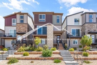Building Photo - 6697 Cool Breeze Dr