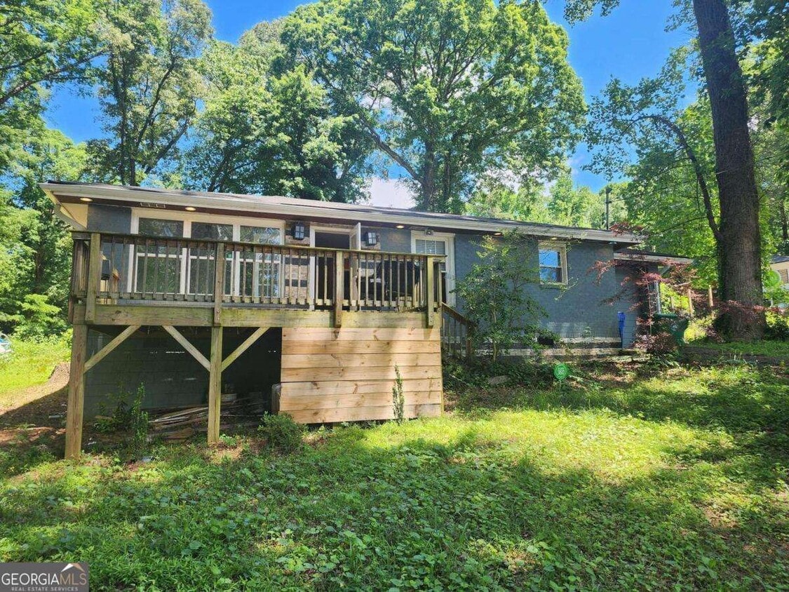Foto principal - 3220 Memorial Dr