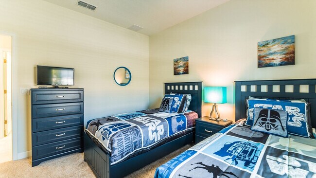 Foto del edificio - 4801 Brier Rose Ln