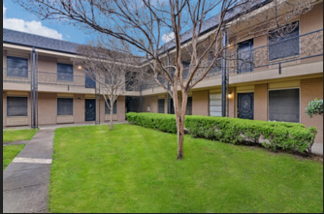 Primary Photo - 6701 Calmont Ave