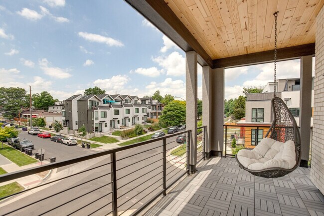 Foto del edificio - 3890 W 13th Ave