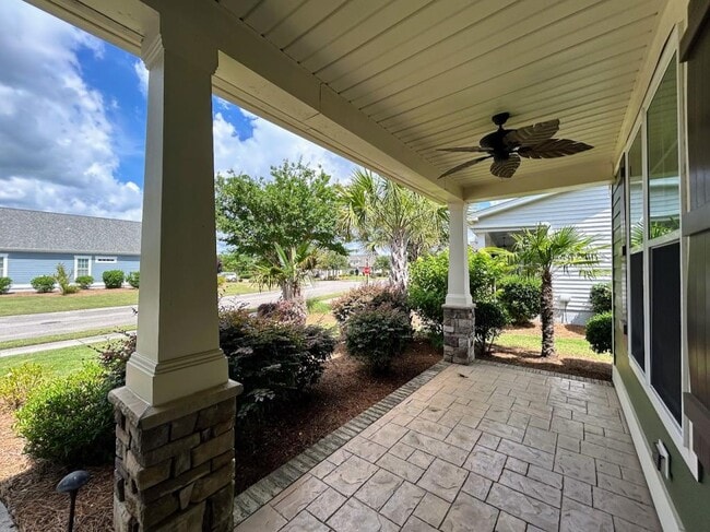 Foto del edificio - 2345 Azalea Pointe NE