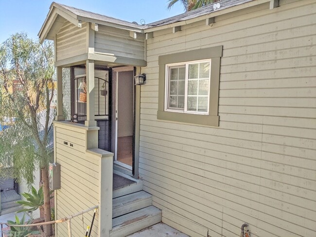 Foto del edificio - 1306 W Sunset Blvd