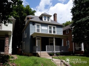 Building Photo - 242 E Patterson Ave