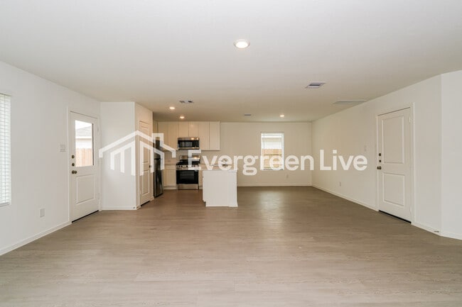 Building Photo - 442 Southern Magnolia Wy