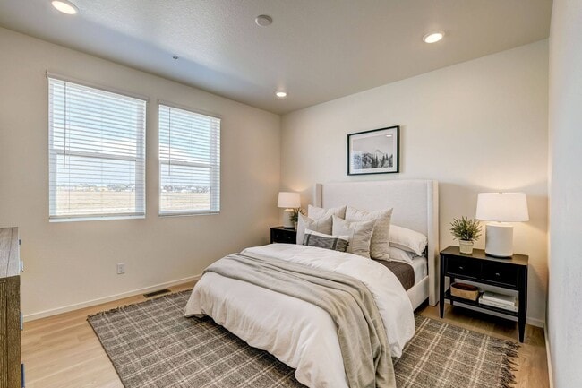 Building Photo - Bloom Rental Living