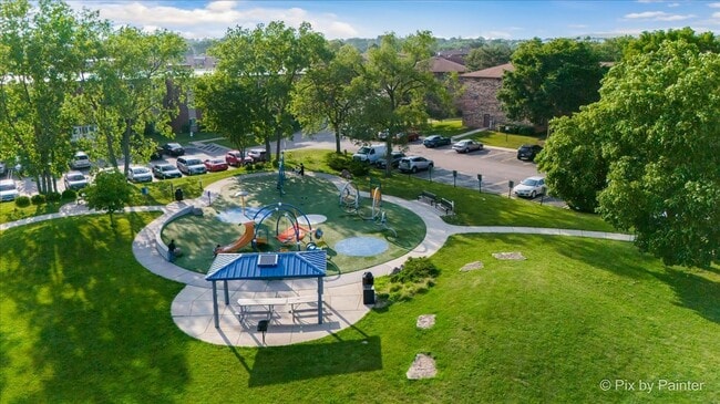 Foto del edificio - 312 Klein Creek Ct