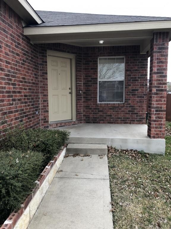 Building Photo - 419 W Iowa Dr