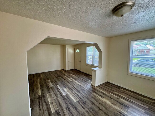 Foto del edificio - Single Family 2 Bedroom