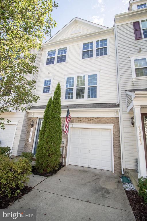 Foto del edificio - 43547 Wild Iris St